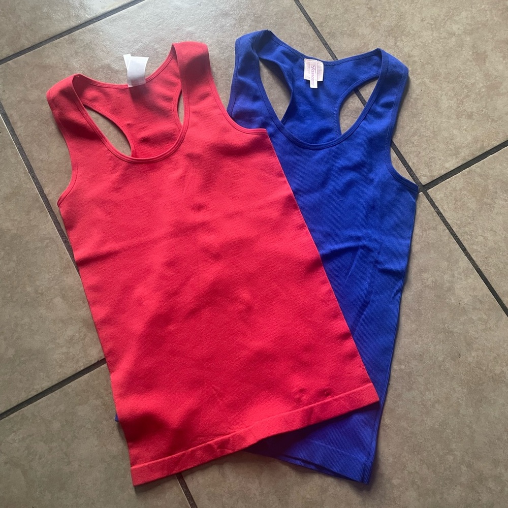 2 tank tops - blue & coral